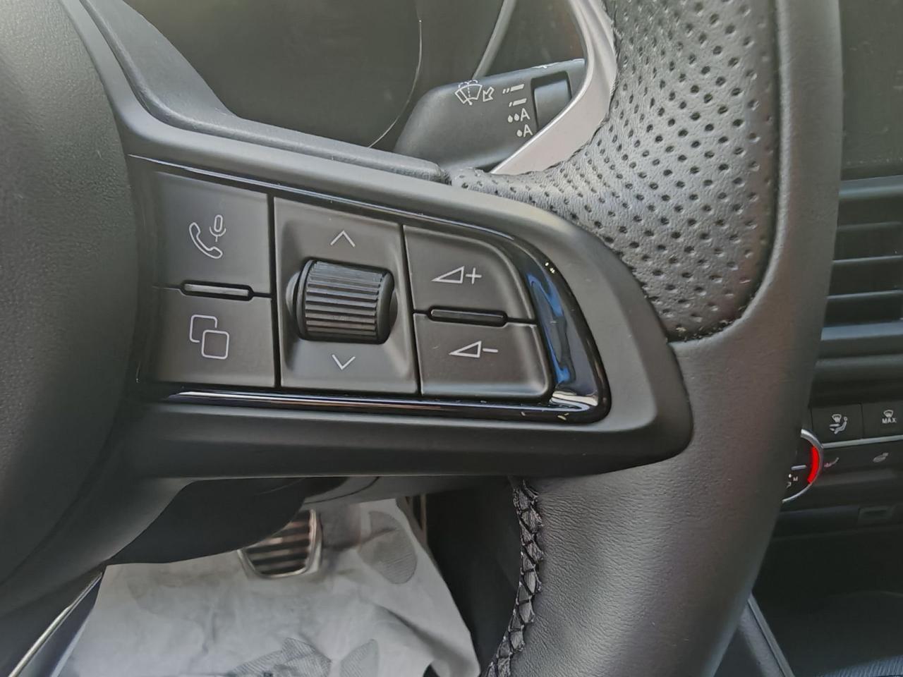 Alfa Romeo Alfa Romeo Giulia usata 4