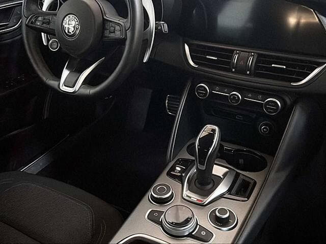 Alfa Romeo Alfa Romeo Giulia usata 19