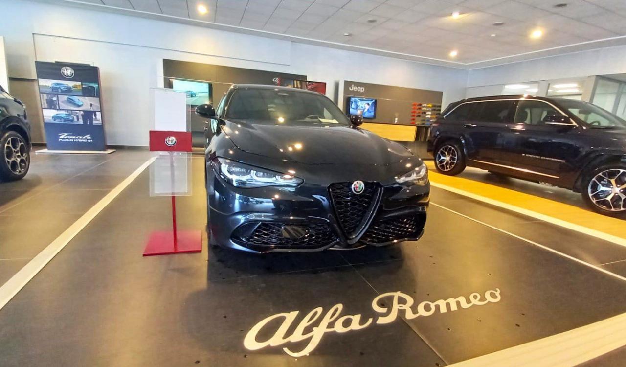 Alfa Romeo Alfa Romeo Giulia GIULIA 2.2 Turbodiesel 210 CV AT8 AWD Q4 Veloce