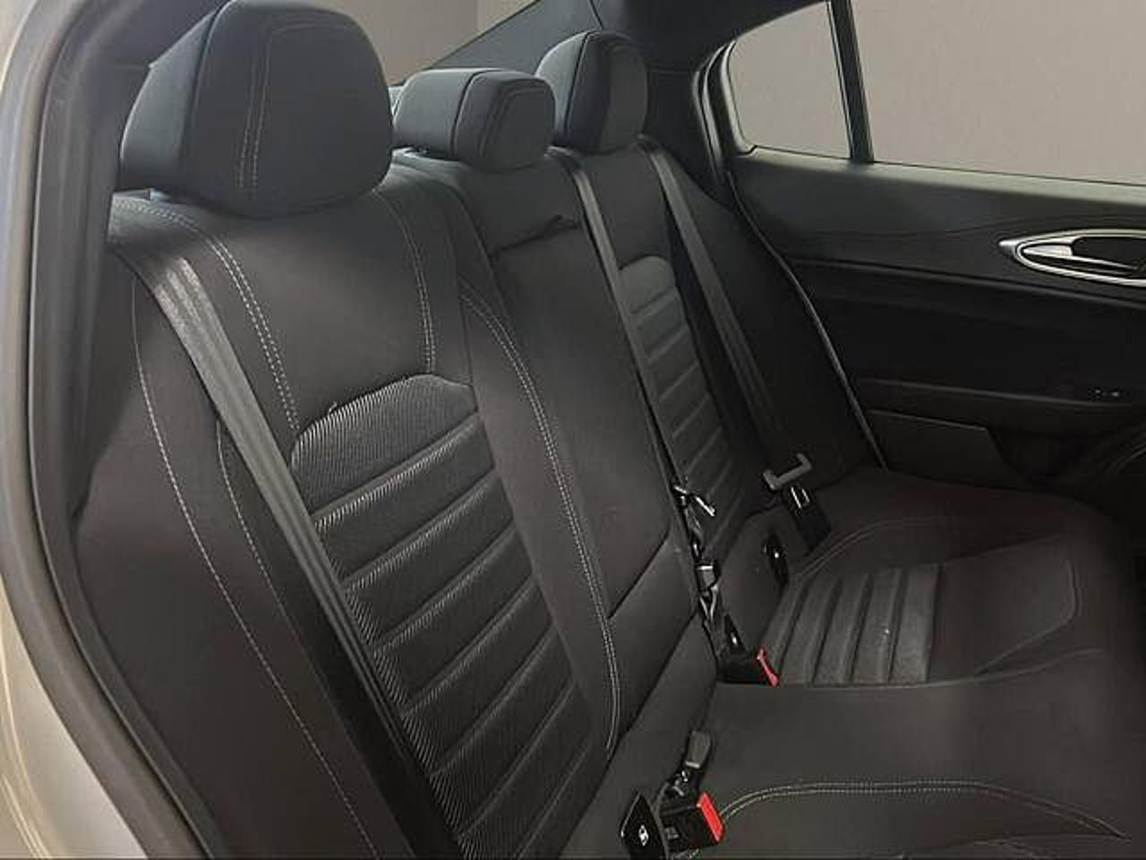 Alfa Romeo Alfa Romeo Giulia usata 4