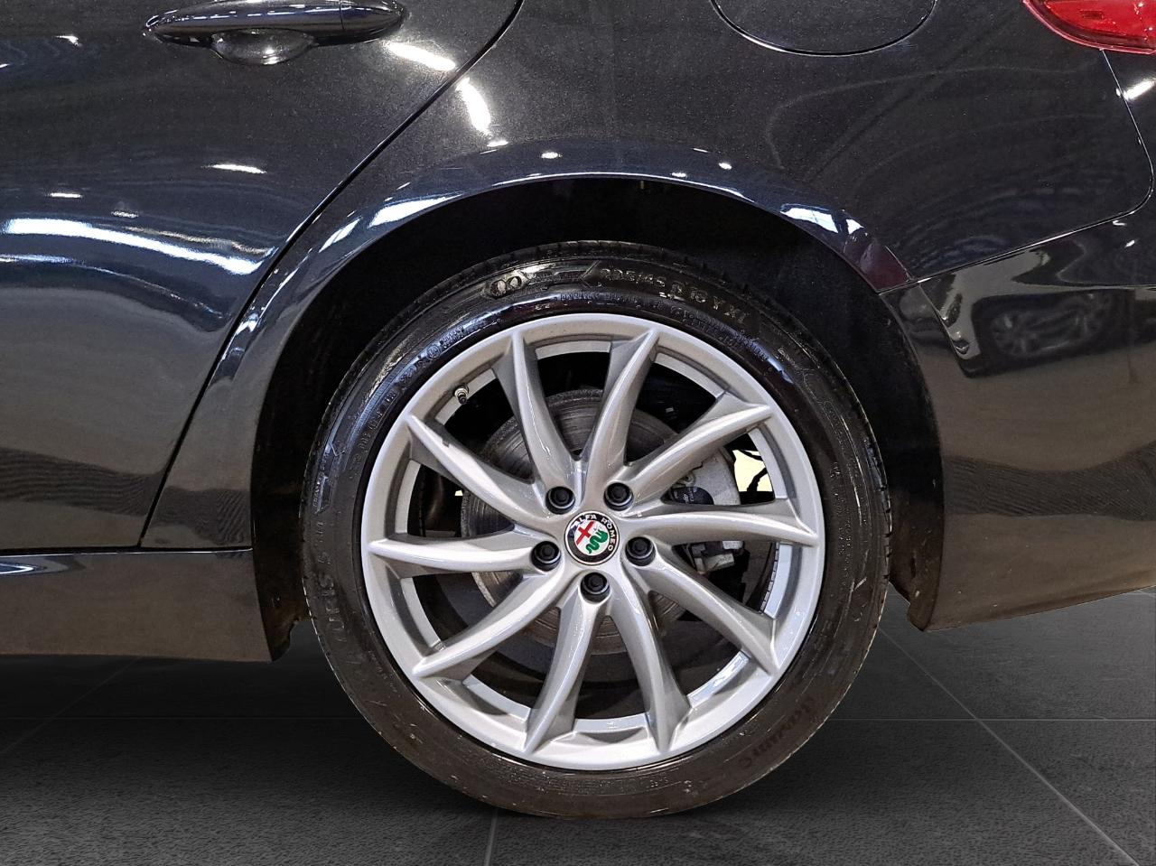 Alfa Romeo Alfa Romeo Giulia usata 12