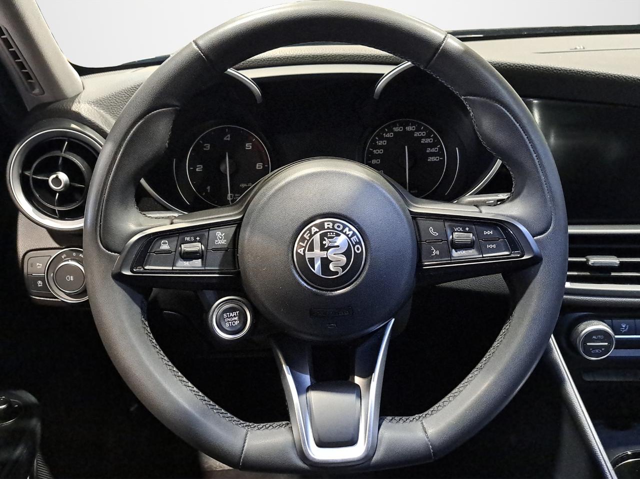 Alfa Romeo Alfa Romeo Giulia usata 25