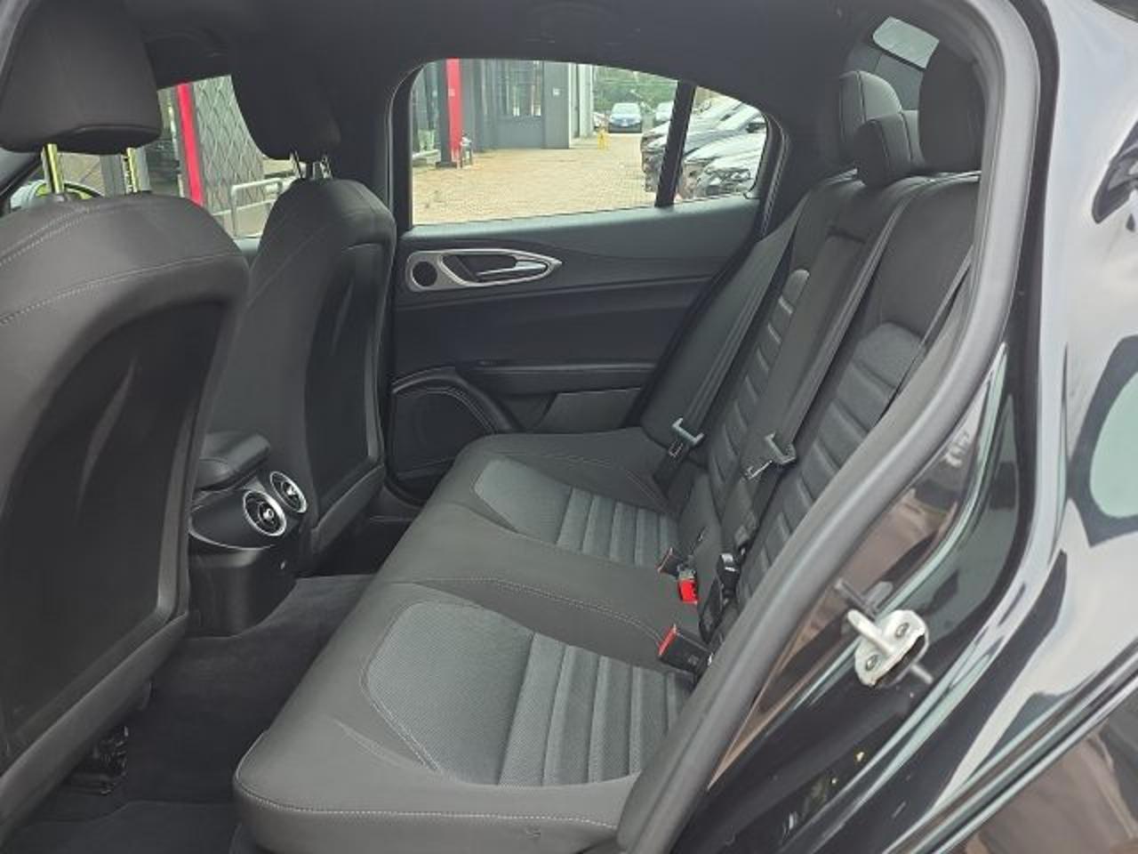 Alfa Romeo Alfa Romeo Giulia usata 3