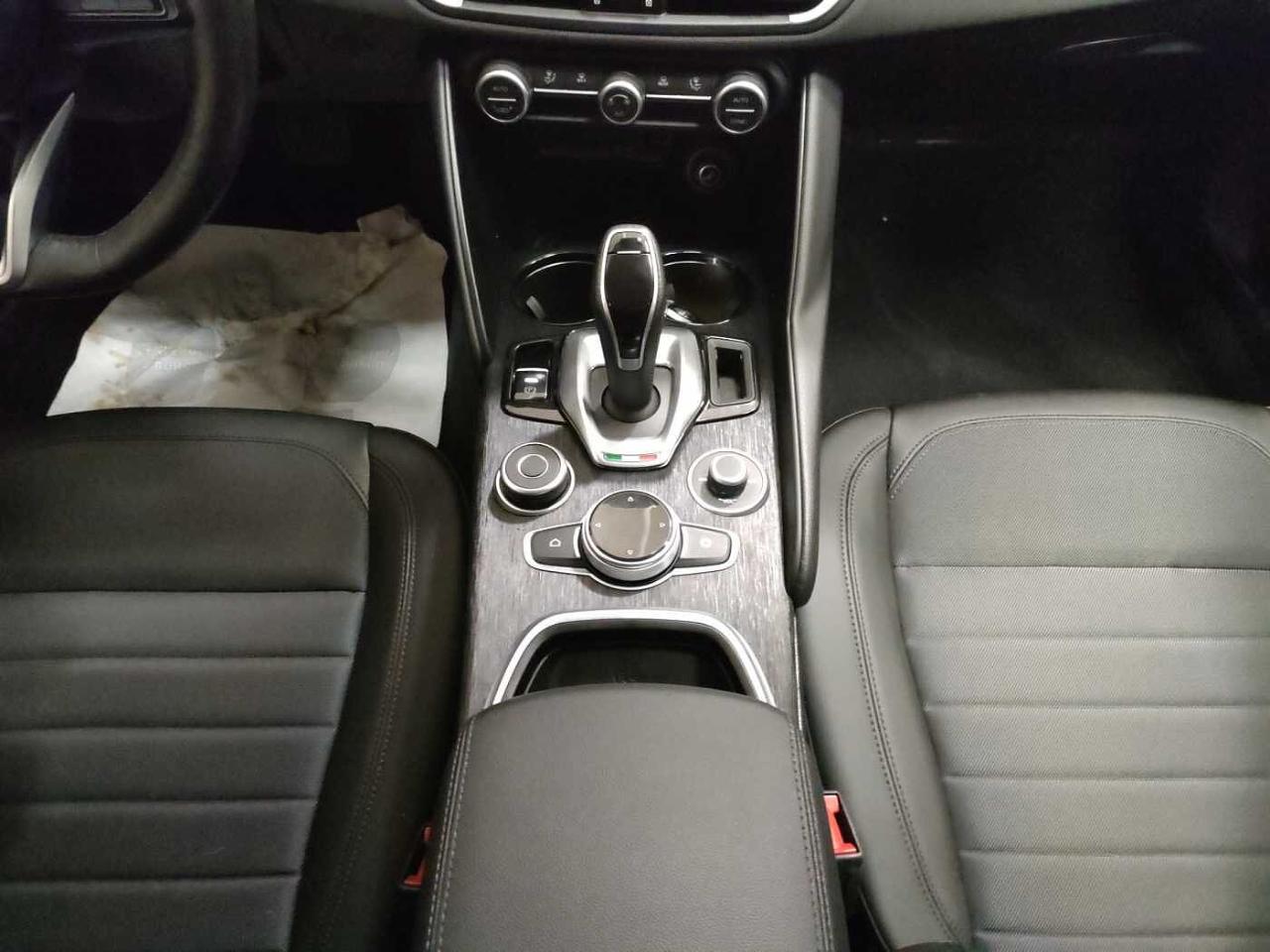 Alfa Romeo Alfa Romeo Giulia usata 14
