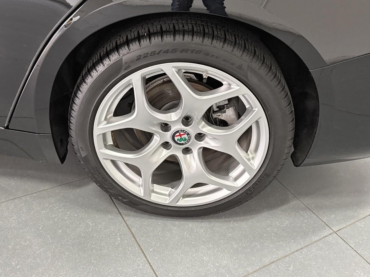 Alfa Romeo Alfa Romeo Giulia usata, con GPS