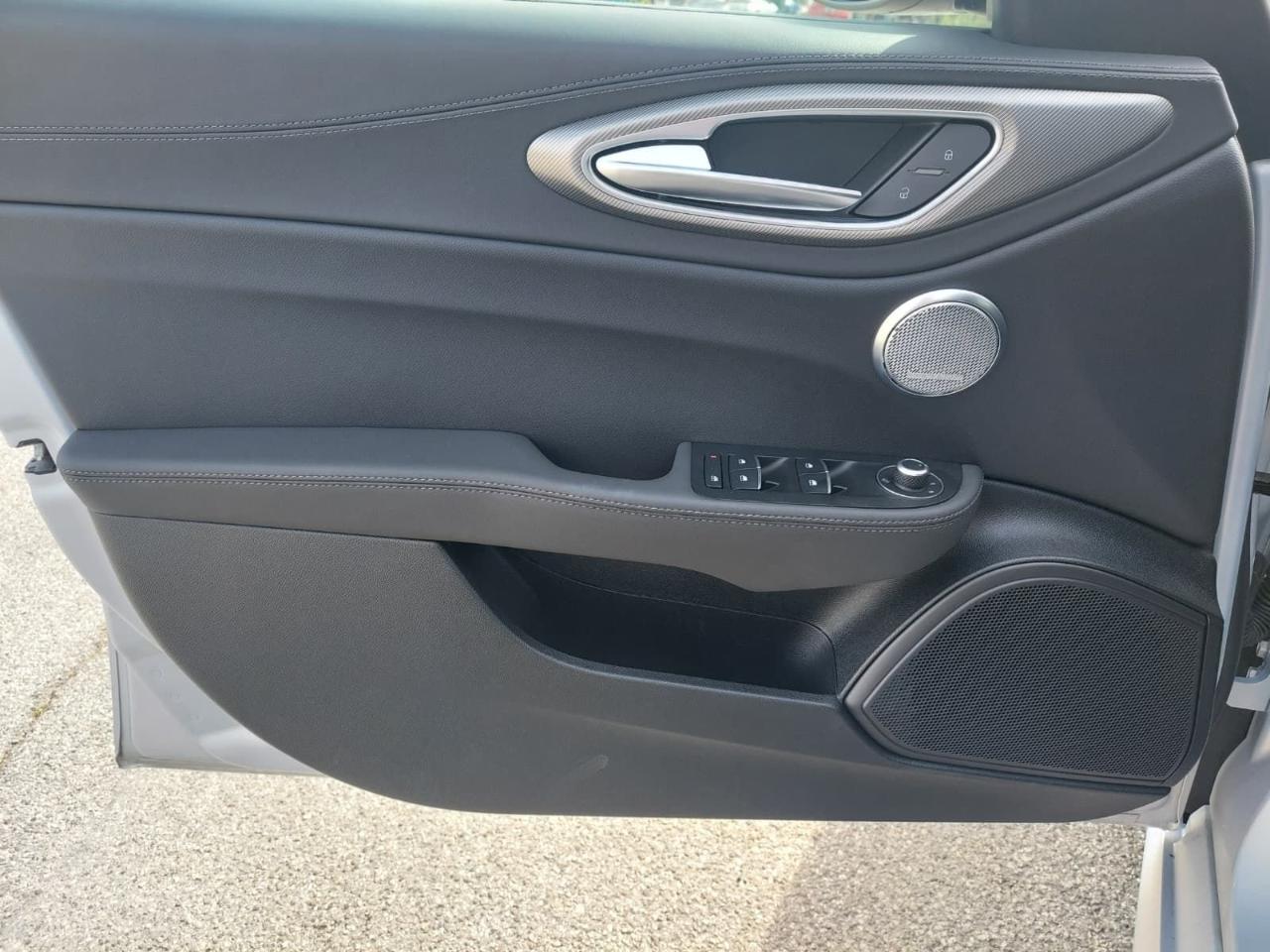 Alfa Romeo Alfa Romeo Giulia usata 9