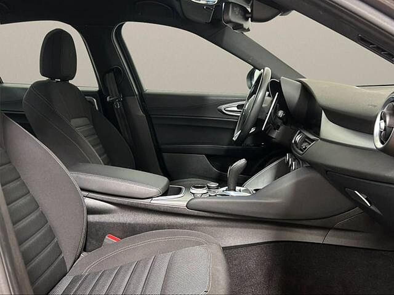 Alfa Romeo Alfa Romeo Giulia usata 4