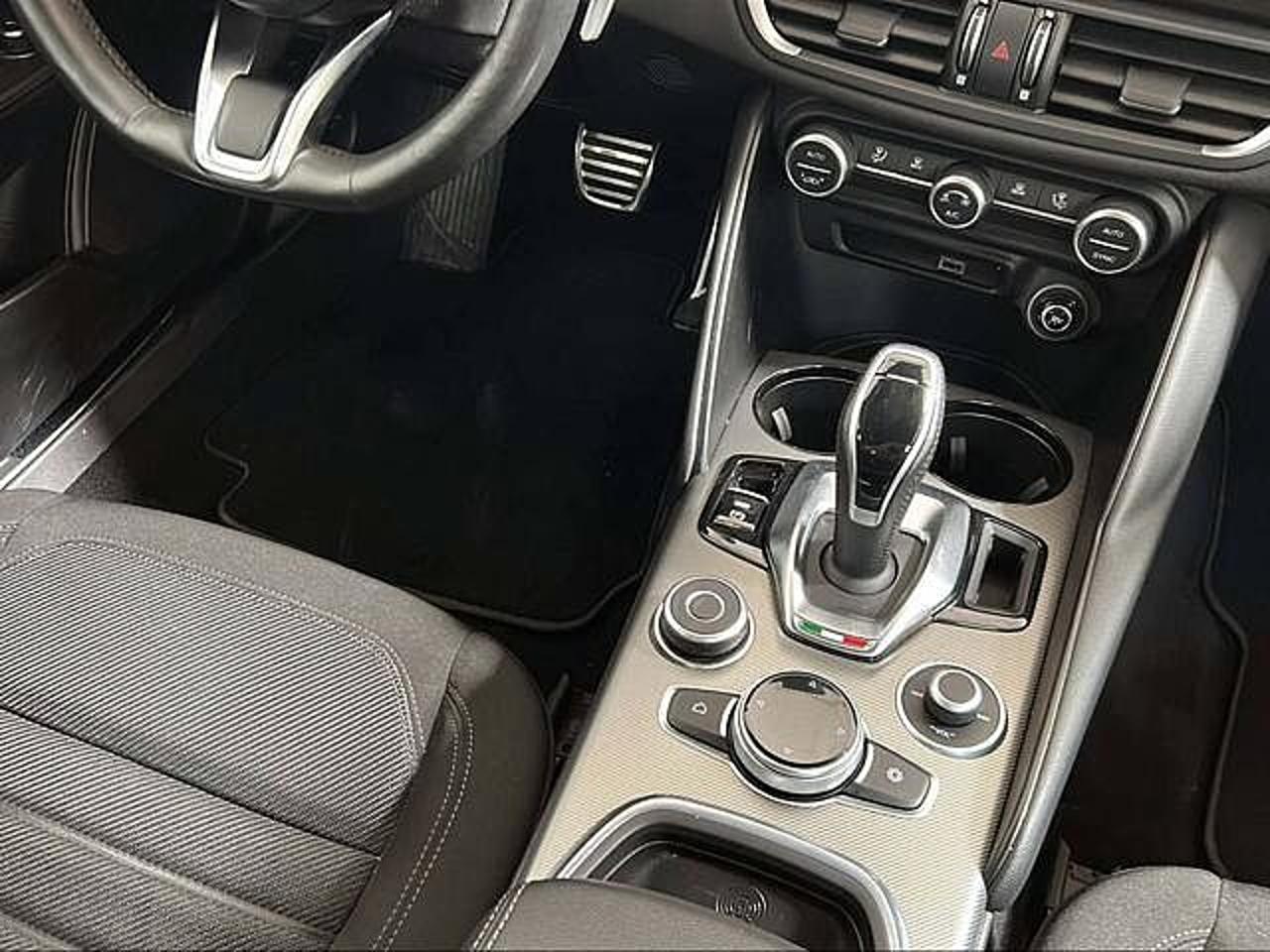 Alfa Romeo Alfa Romeo Giulia usata 19