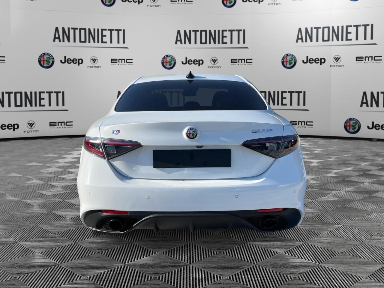 Alfa Romeo Alfa Romeo Giulia usata 14