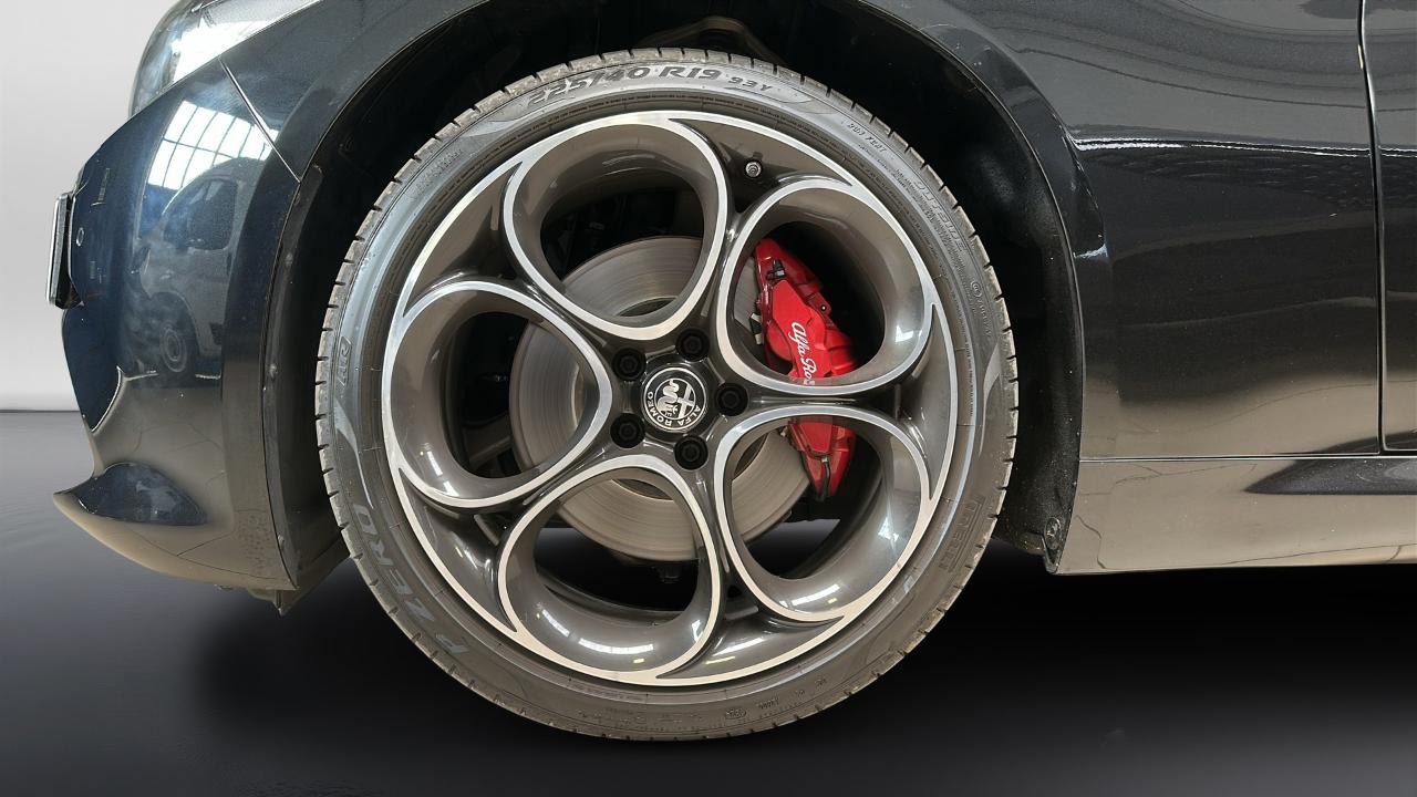 Alfa Romeo Alfa Romeo Giulia usata 16