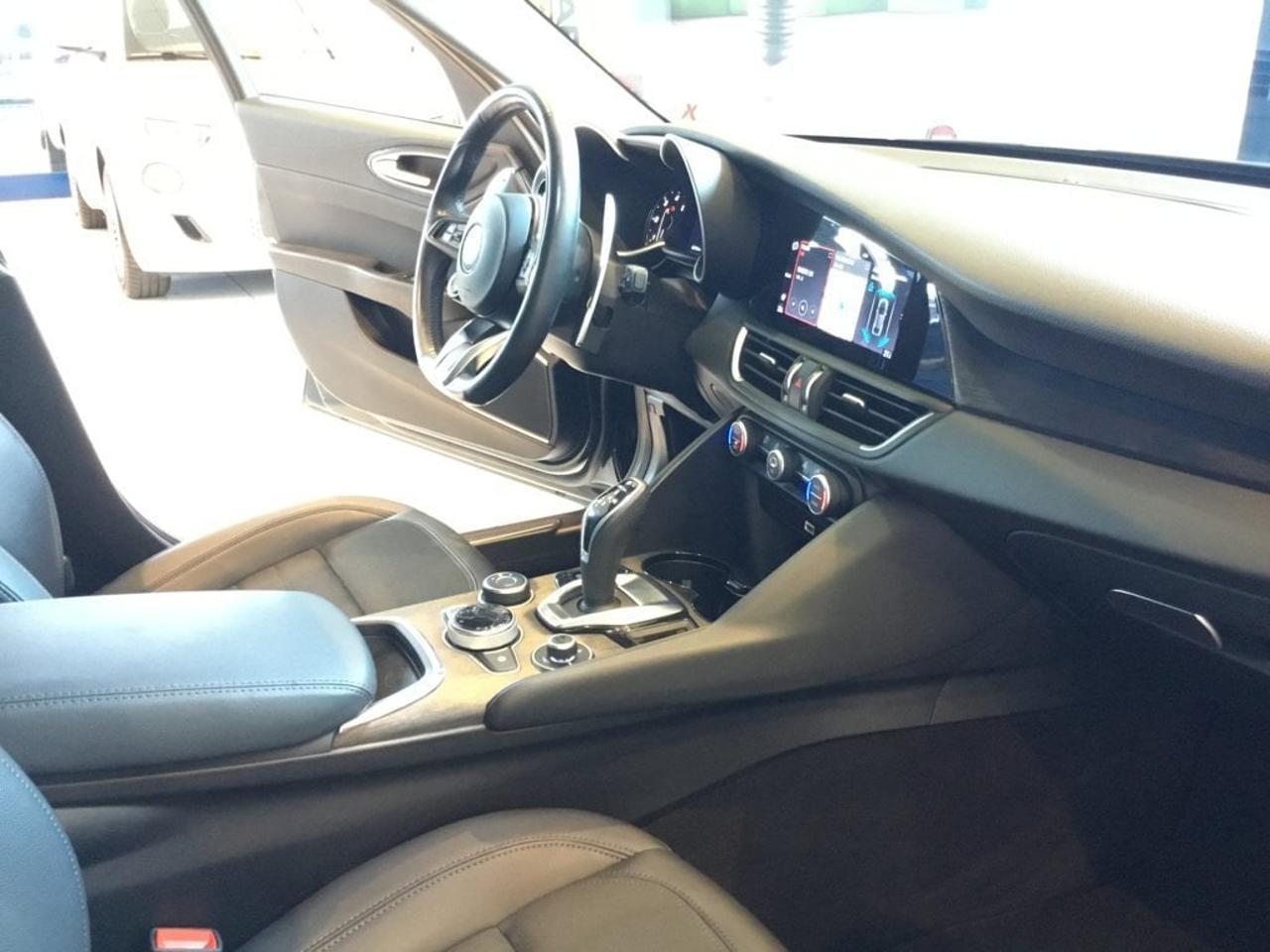 Alfa Romeo Giulia - Foto 5