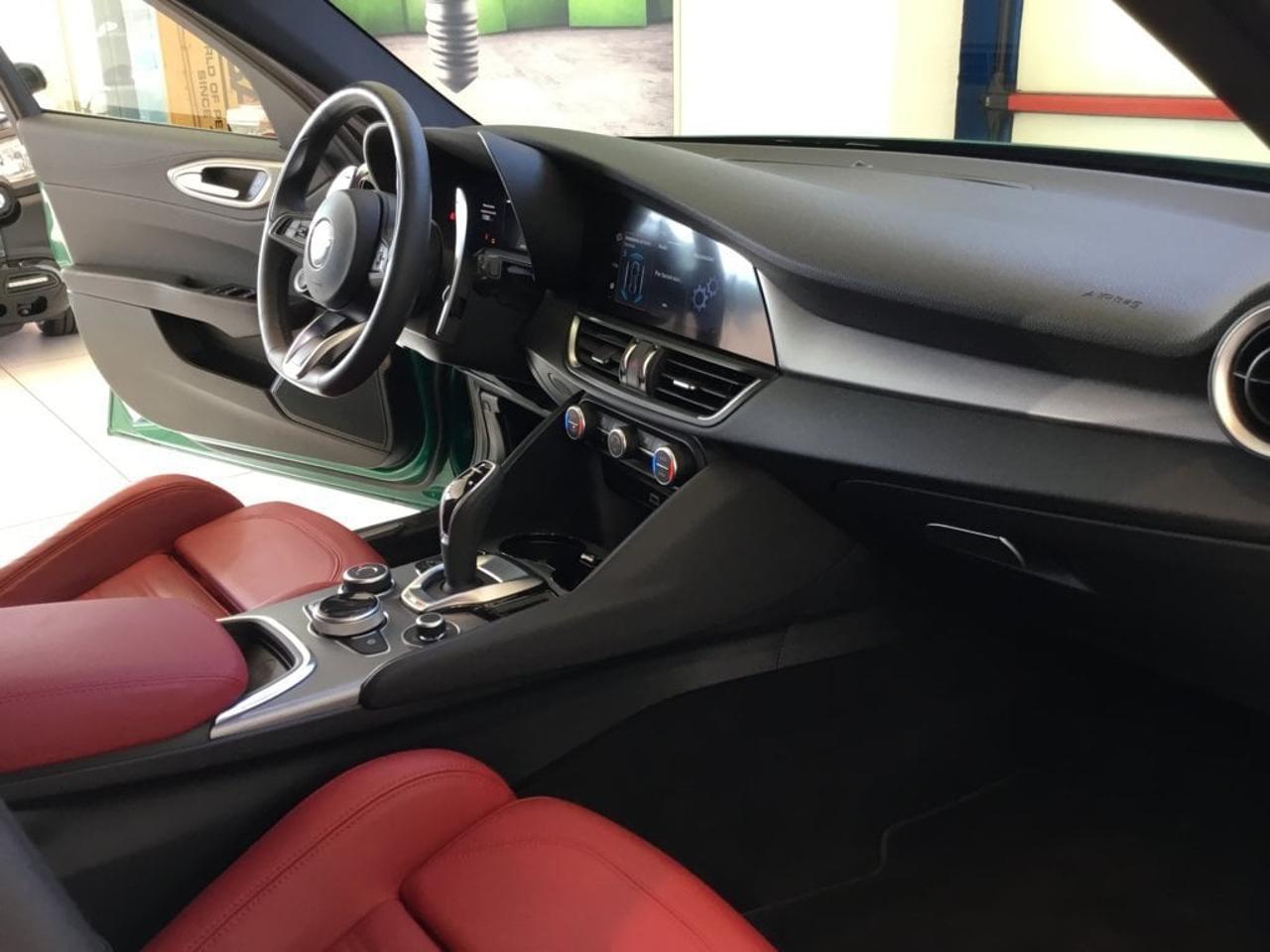 Alfa Romeo Alfa Romeo Giulia usata 4