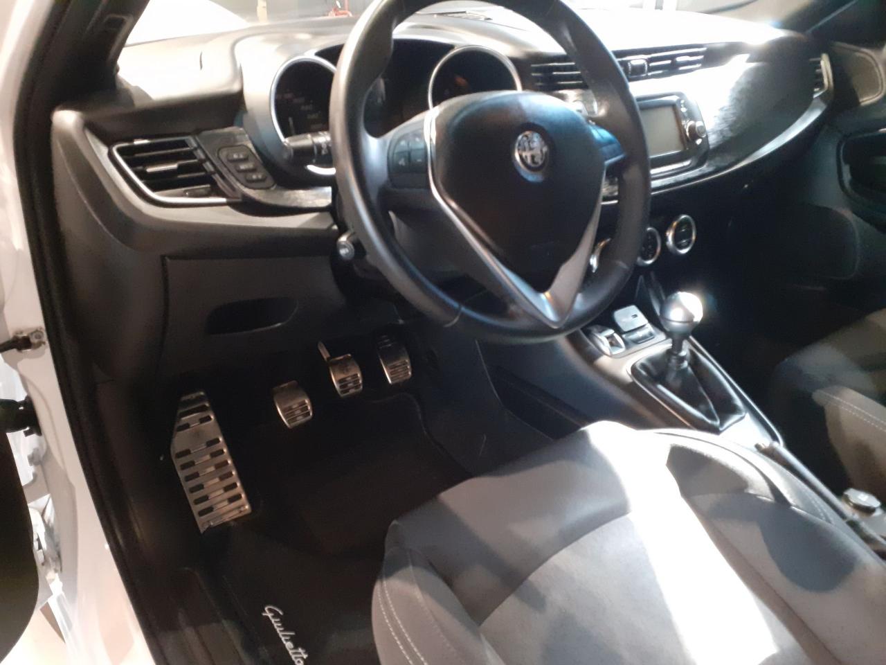 Alfa Romeo Alfa Romeo Giulietta usata, con autoradio