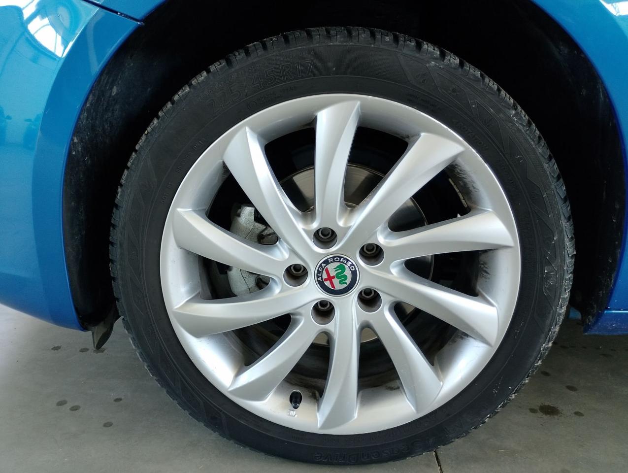 Alfa Romeo Alfa Romeo Giulietta usata, con alzacristalli elettrici