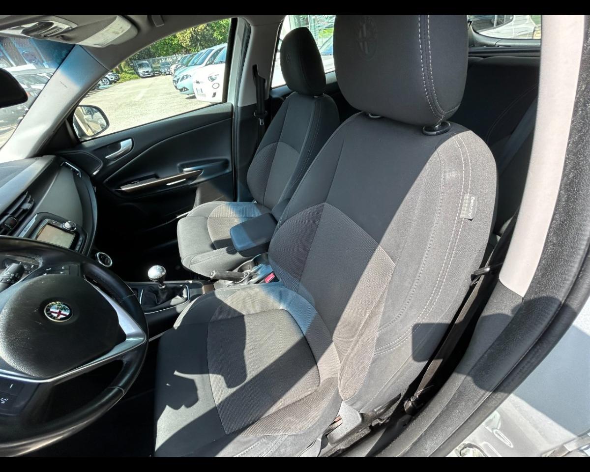 Alfa Romeo Alfa Romeo Giulietta usata, con alzacristalli elettrici