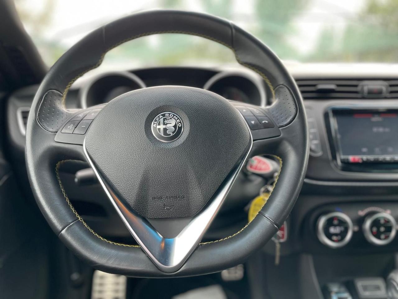 Alfa Romeo Alfa Romeo Giulietta usata, con cerchi in lega