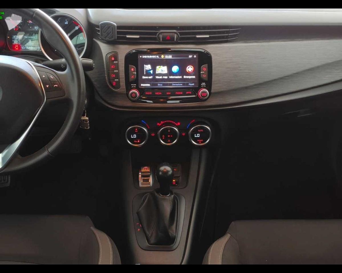 Alfa Romeo Alfa Romeo Giulietta usata, con bracciolo porta oggetti