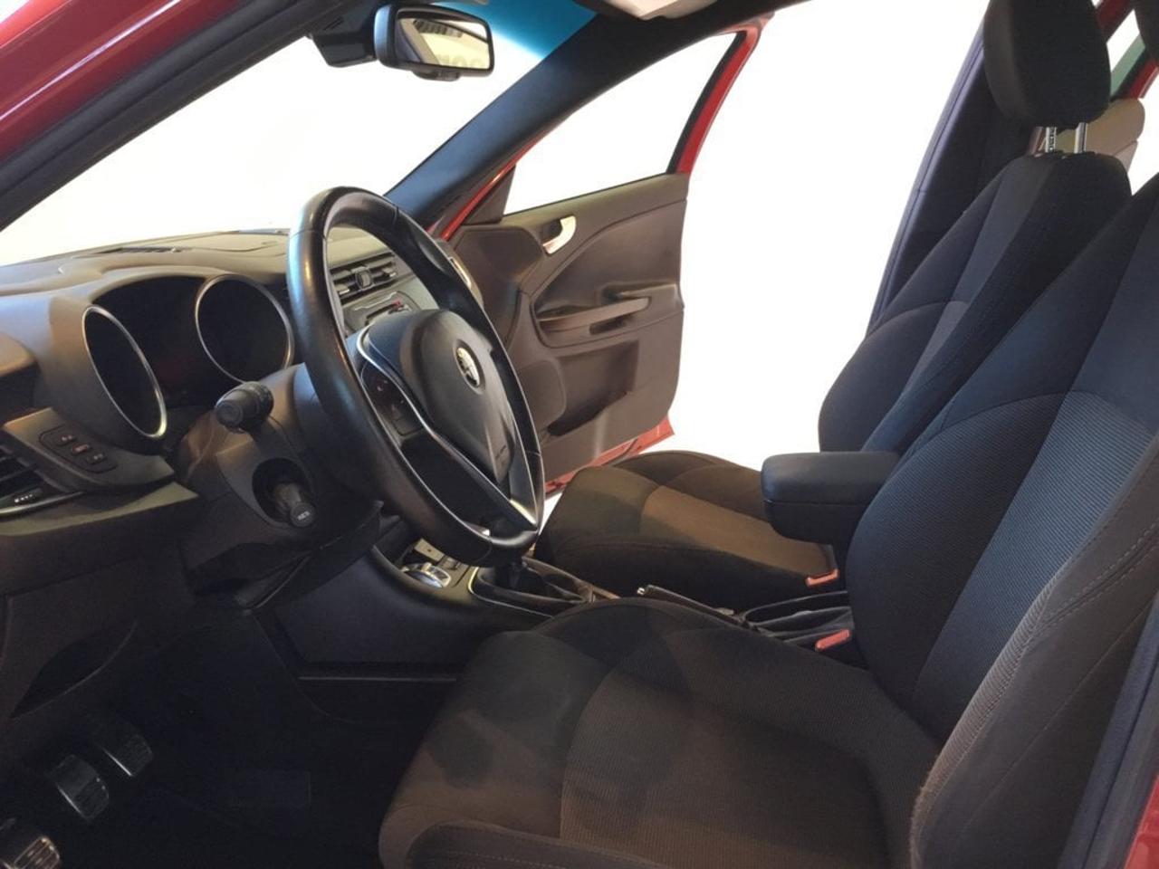 Alfa Romeo Alfa Romeo Giulietta usata, con cerchi in lega