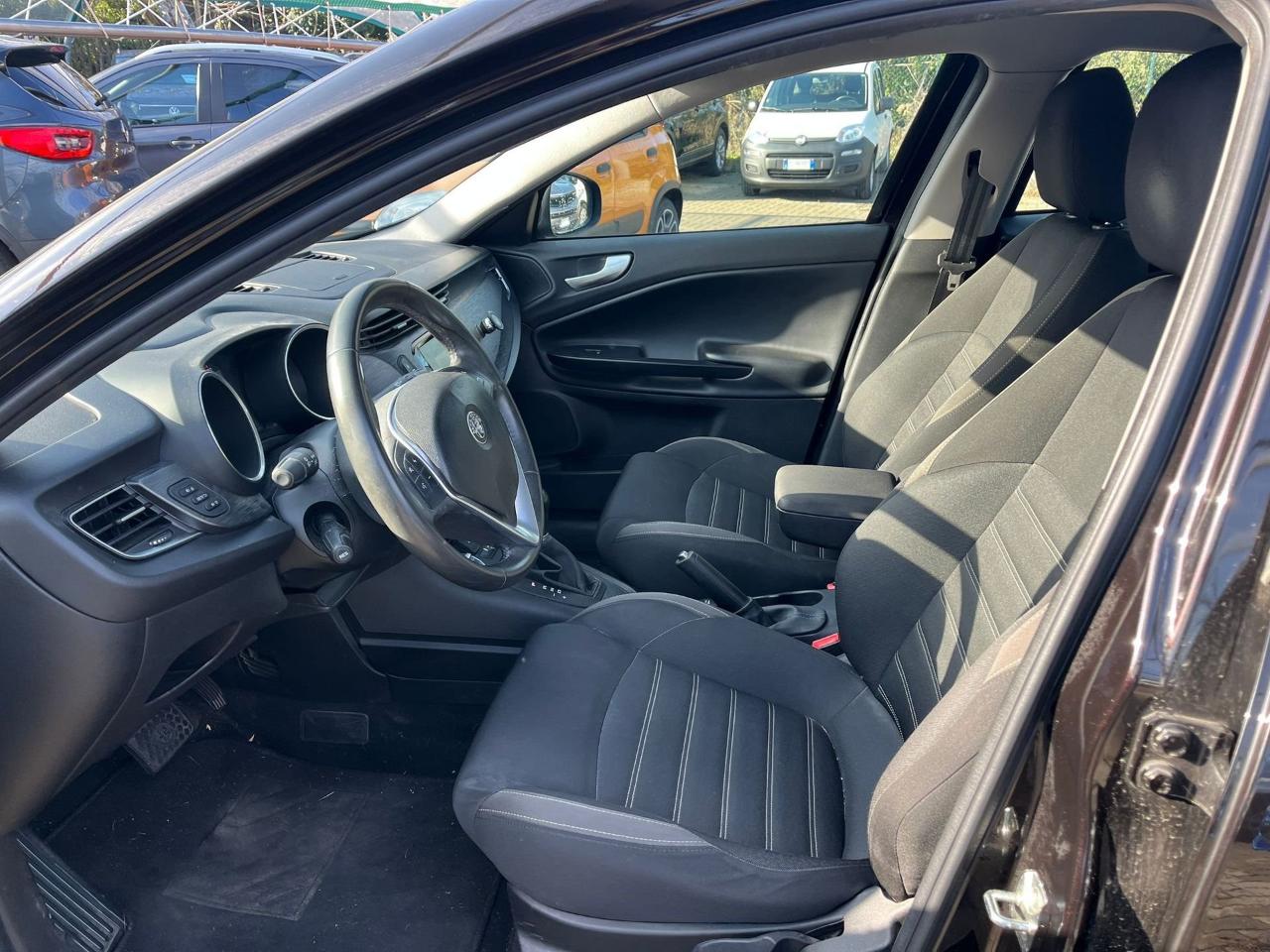 Alfa Romeo Alfa Romeo Giulietta usata 2