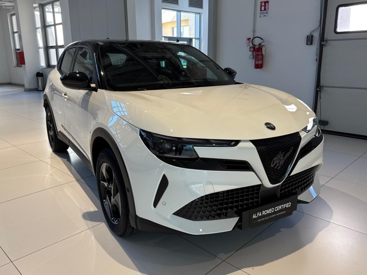 Alfa Romeo Alfa Romeo Junior usata, con avviso superamento corsia attivazione sterzo