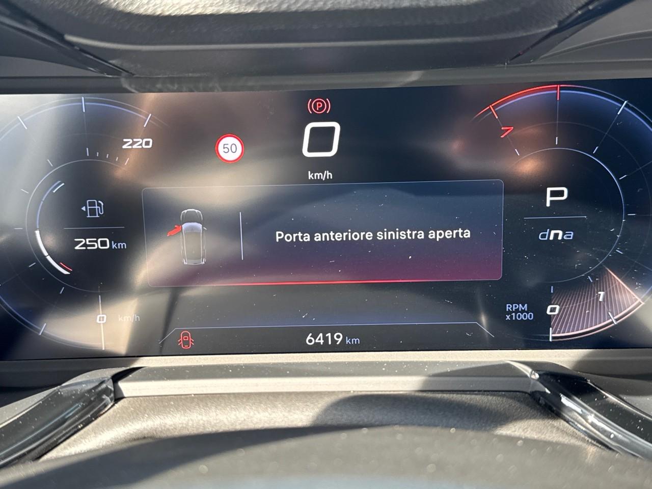 Alfa Romeo Alfa Romeo Junior usata, con aggiornamenti via etere aggiornamenti ota