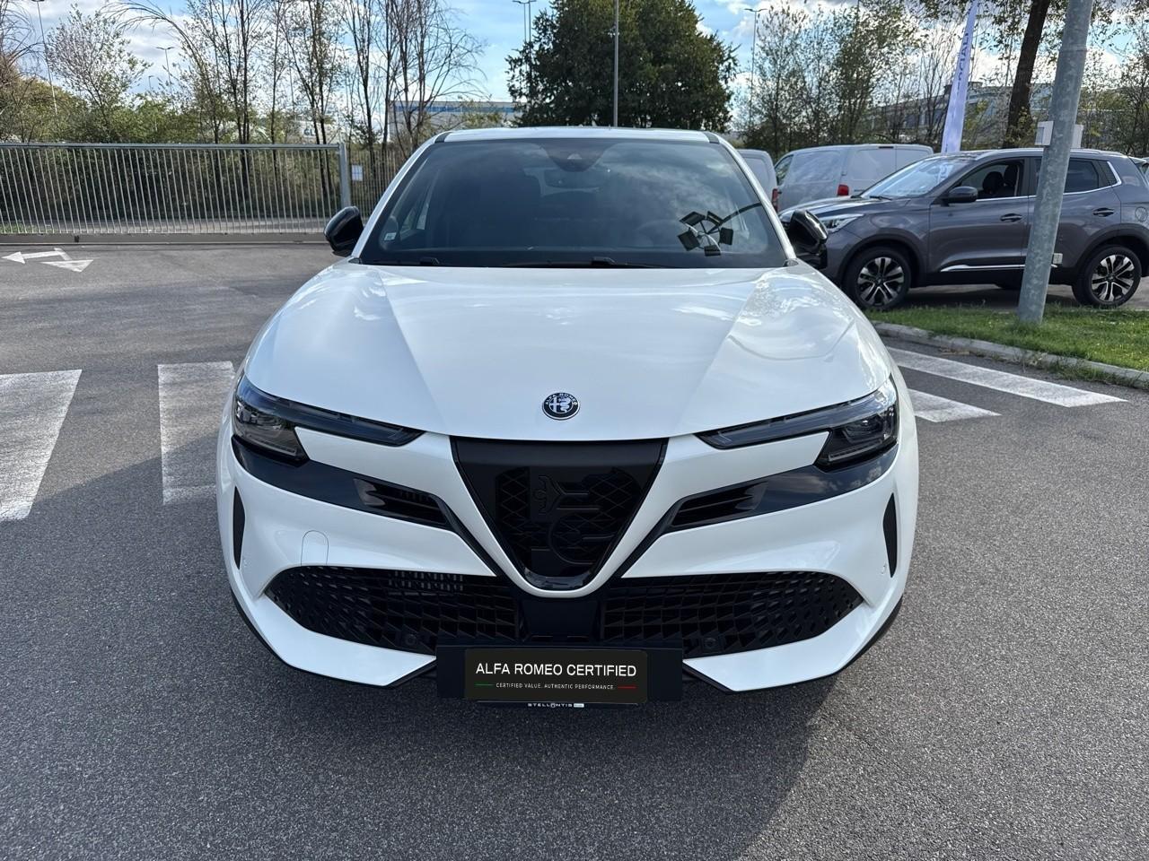 Alfa Romeo Alfa Romeo Junior usata, con Angoli di rampa angolo di attacco (gradi): 16,4 e angolo di uscita (gradi): 29,0