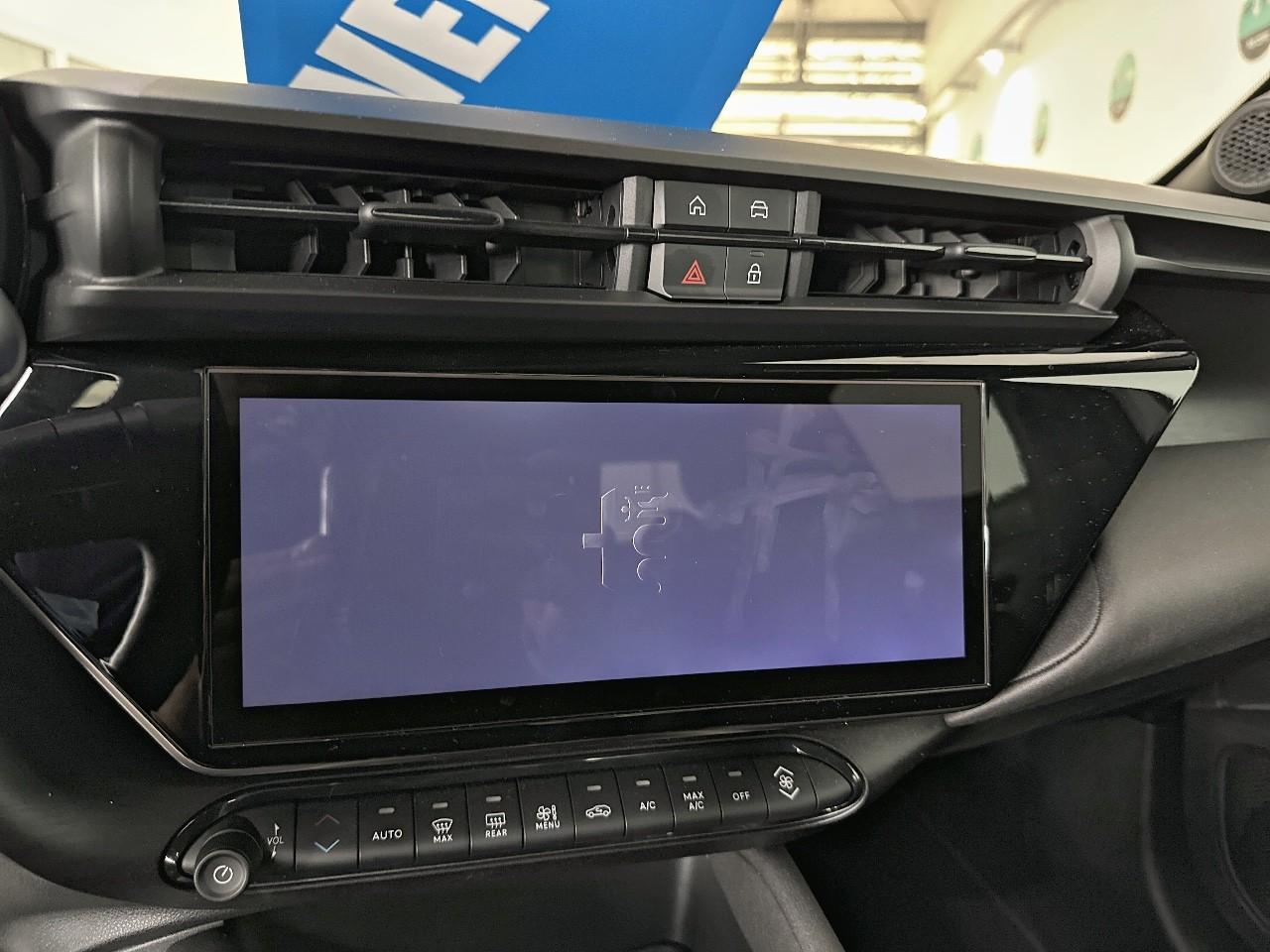 Alfa Romeo Alfa Romeo Junior usata, con aggiornamenti via etere aggiornamenti ota