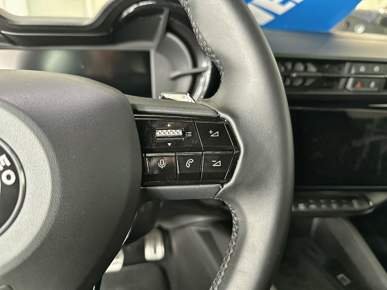 Alfa Romeo Alfa Romeo Junior usata, con airbags 6