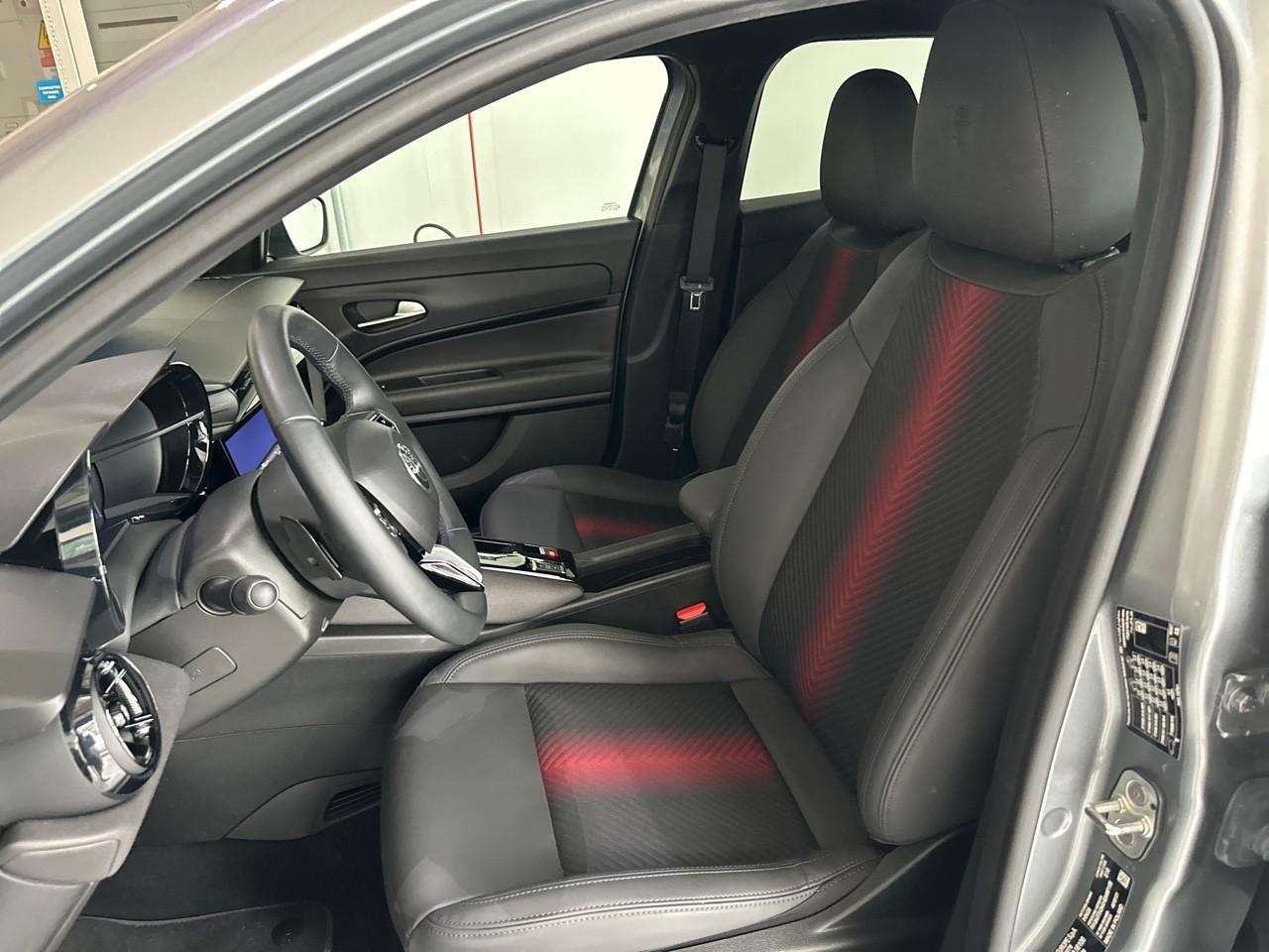 Alfa Romeo Alfa Romeo Junior usata, con chiusura servoassistita bagagliaio