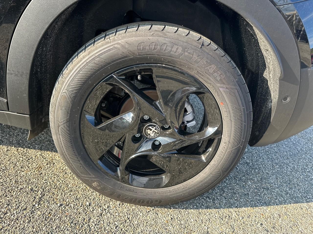 Alfa Romeo Alfa Romeo Junior usata, con 4 freni a disco con 2 dischi ventilati