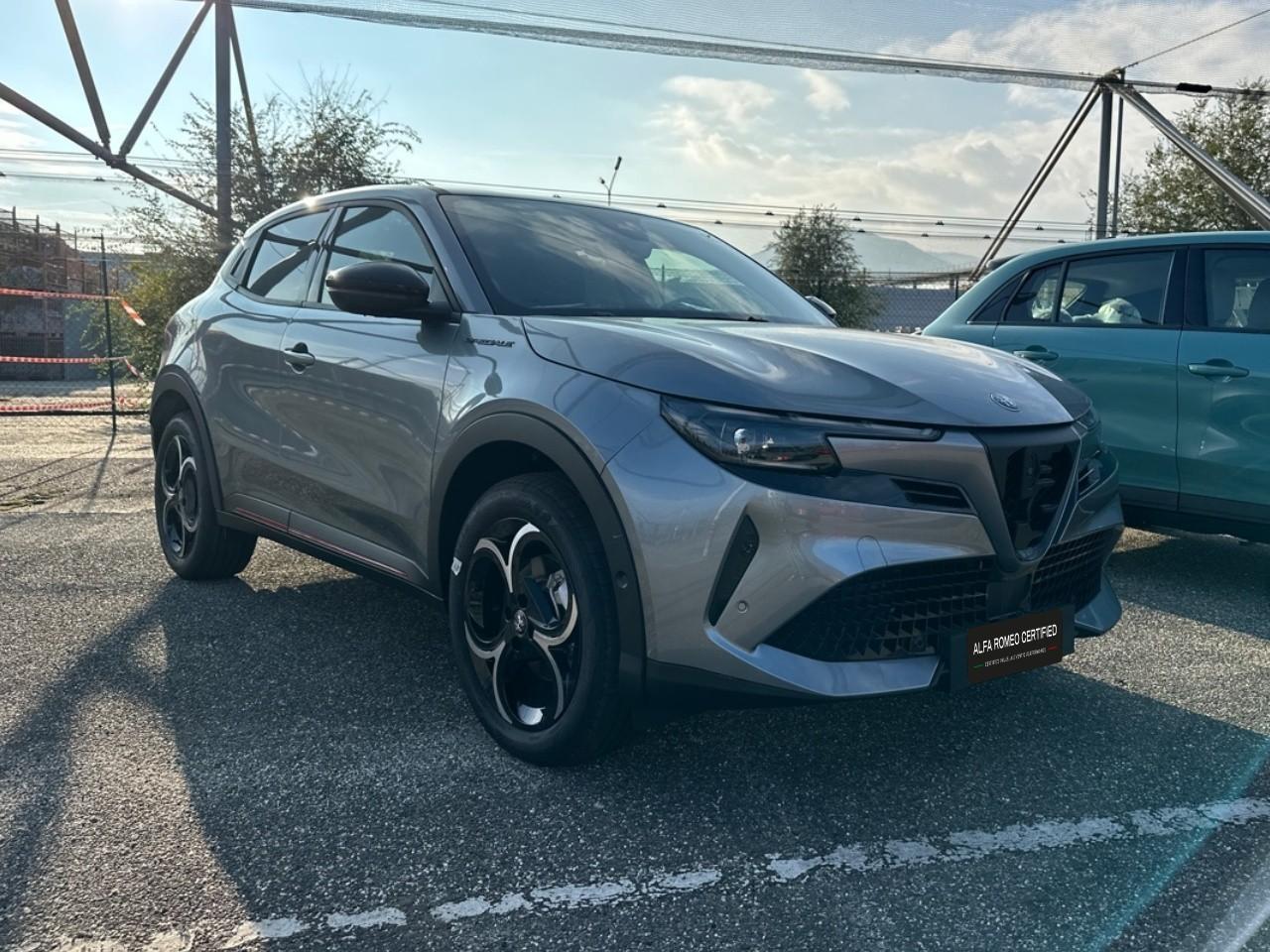 Alfa Romeo Alfa Romeo Junior usata, con assistenza alla frenata di emergenza