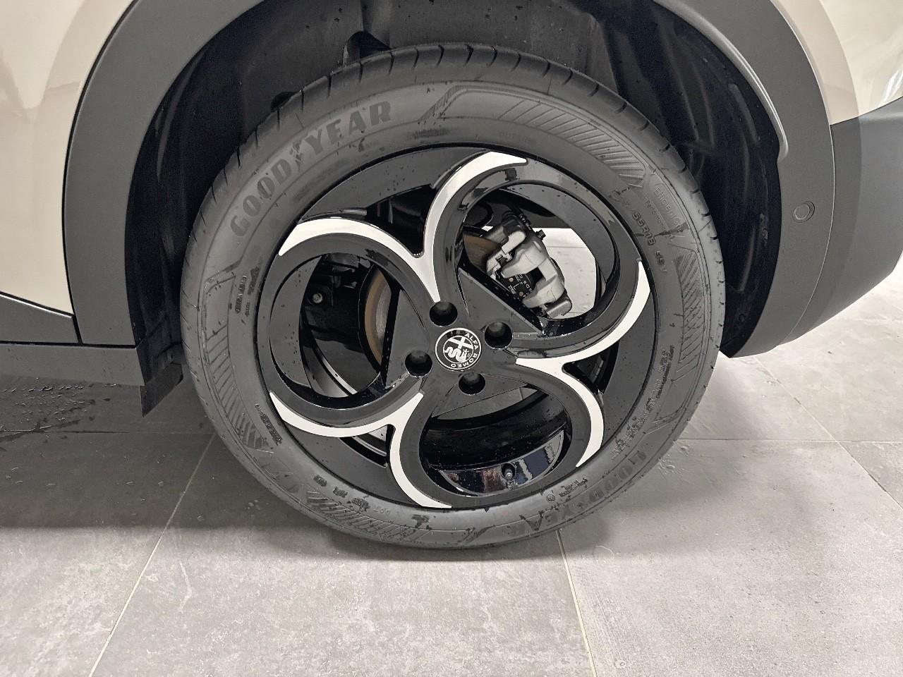 Alfa Romeo Alfa Romeo Junior usata, con Isofix