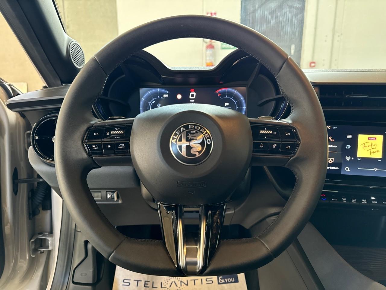 Alfa Romeo Alfa Romeo Junior usata, con Mirror Screen