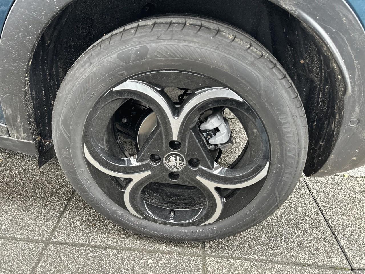 Alfa Romeo Alfa Romeo Junior usata, con GPS