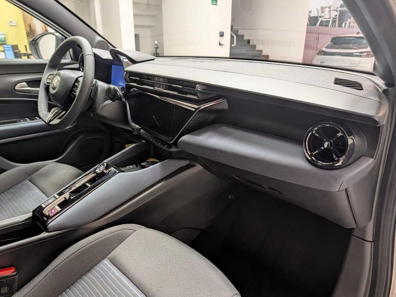 Alfa Romeo Alfa Romeo Junior usata, con Xenon-led