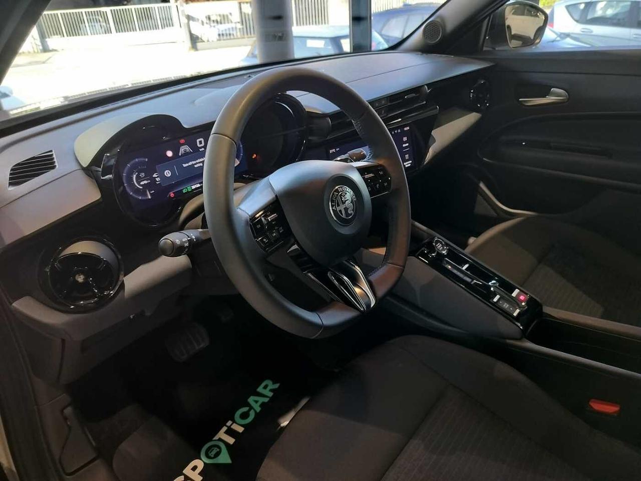 Alfa Romeo Alfa Romeo Junior usata, con Sistema Keyless