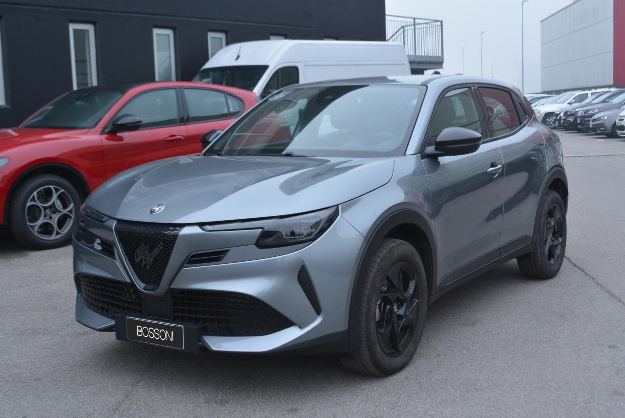 Alfa Romeo Alfa Romeo Junior Junior - Junior 1.2 ibrida 145cv edct6