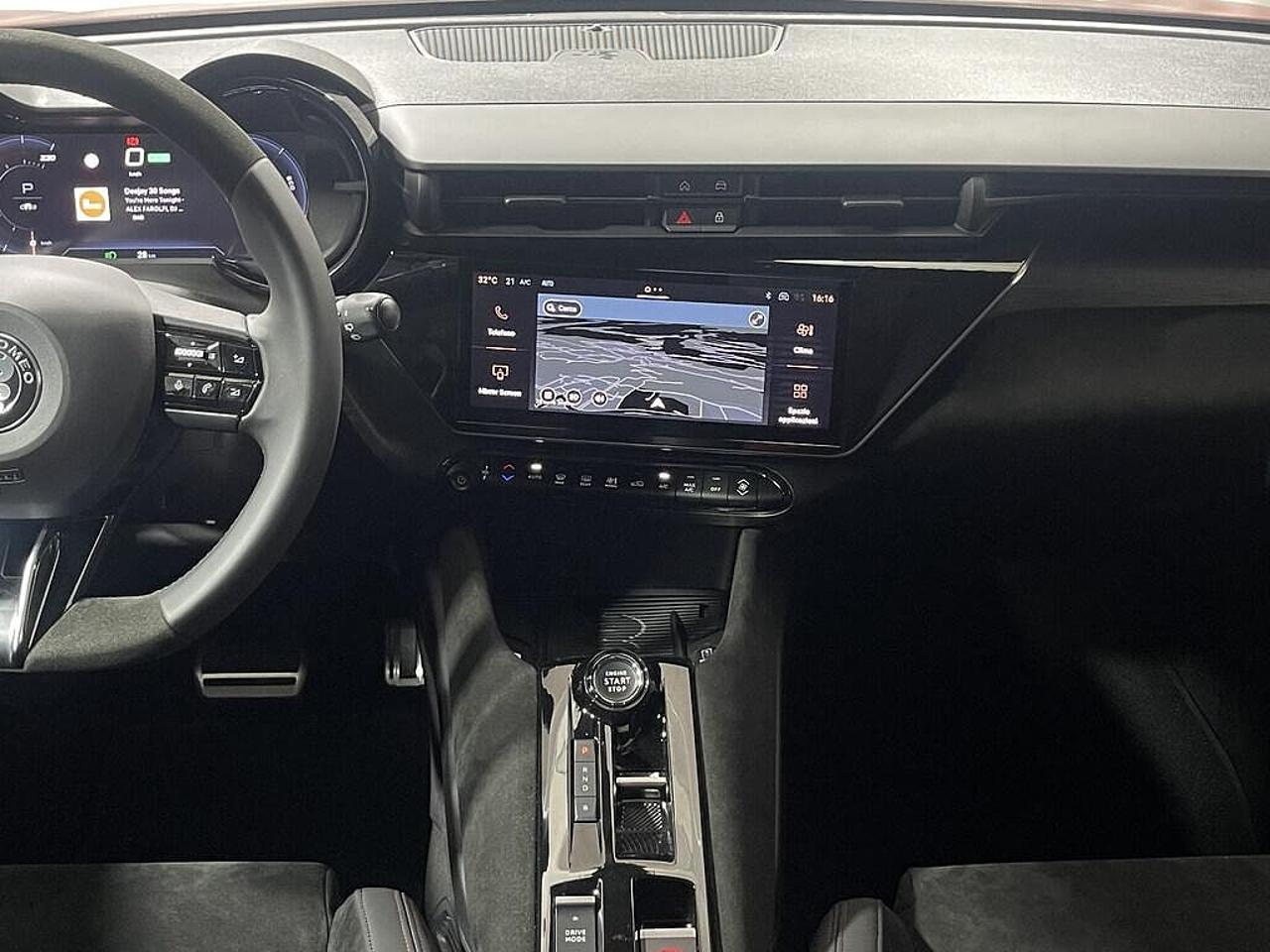 Alfa Romeo Alfa Romeo Junior usata, con Sistema Keyless