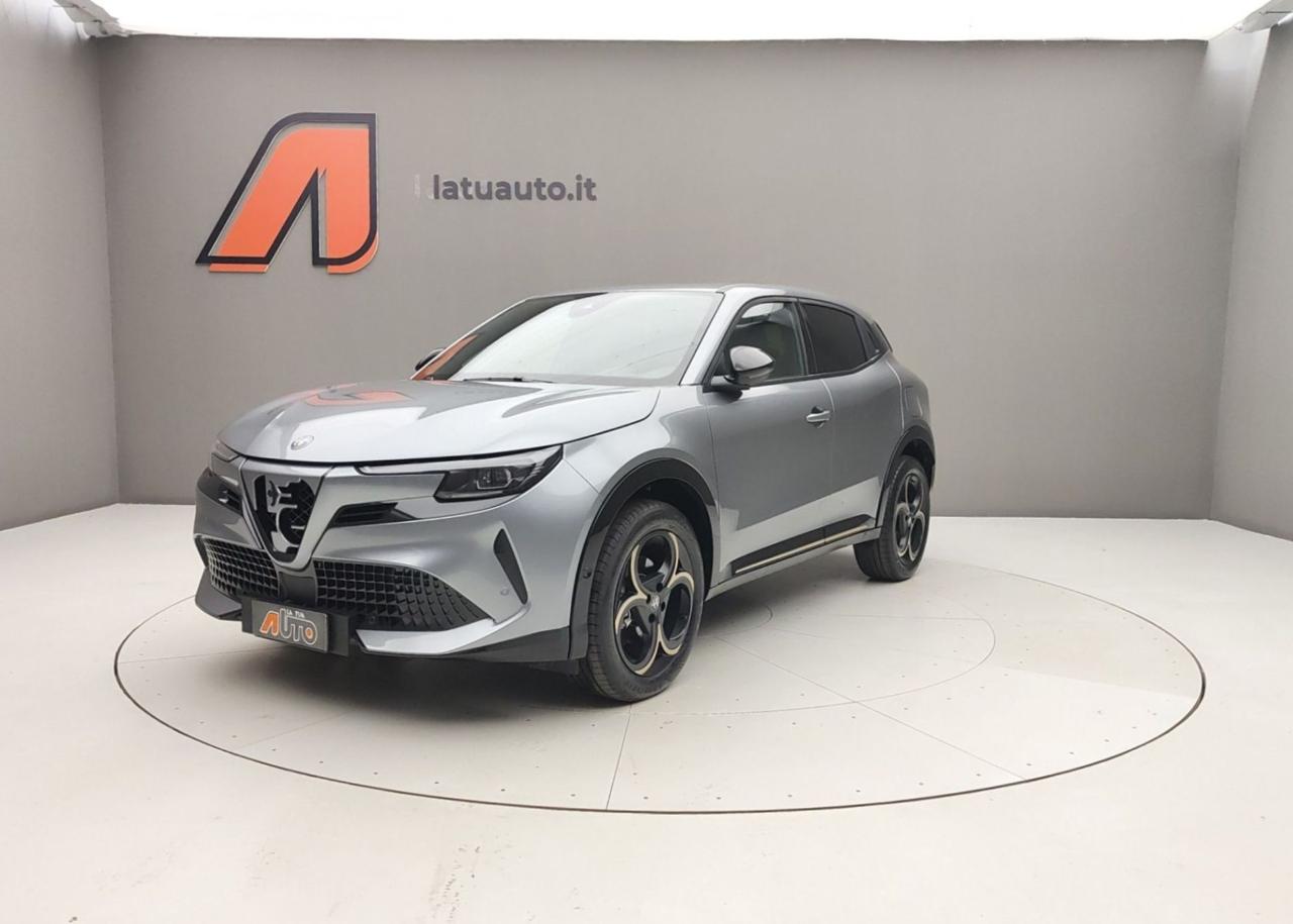 Alfa Romeo Junior Junior 1.2 HYBRID 145CV Q4 INTENSA 