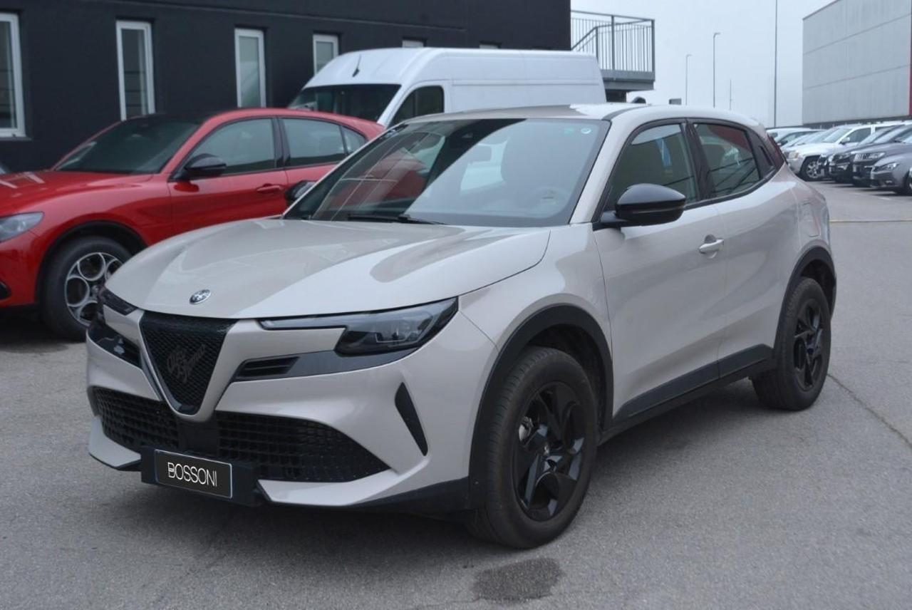 Alfa Romeo Alfa Romeo Junior Junior - Junior 1.2 ibrida 145cv edct6