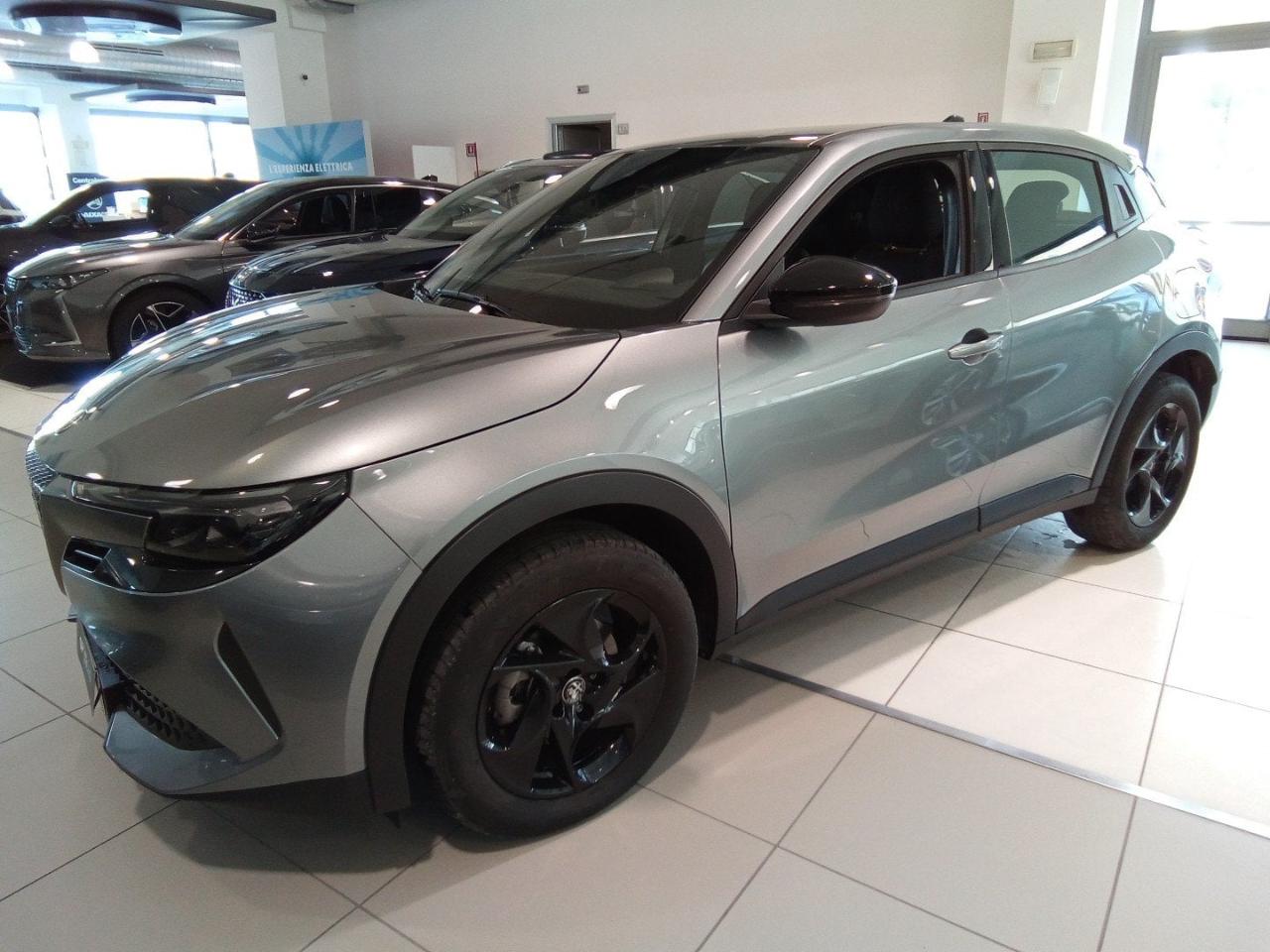 Alfa Romeo Junior Junior 1.2 136CV Hybrid eDCT6 ibrida 