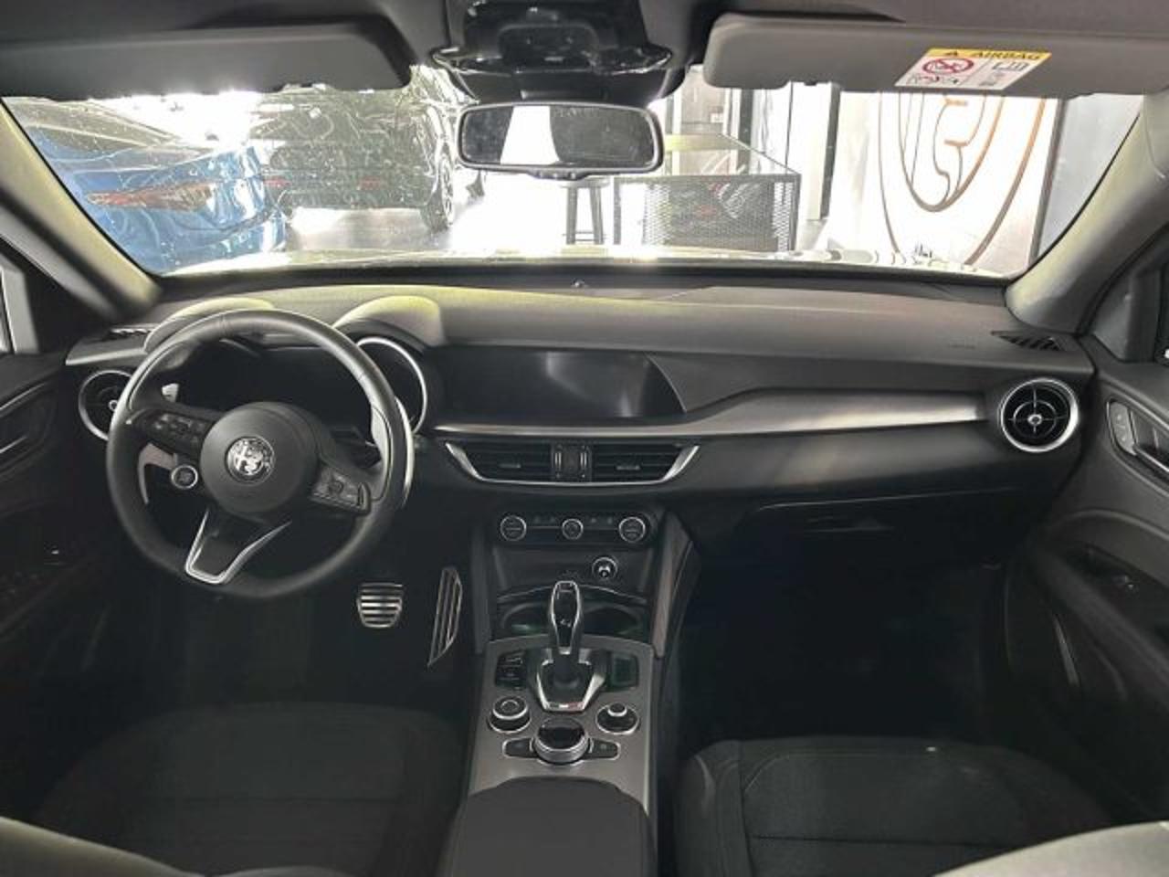 Alfa Romeo Alfa Romeo Stelvio usata, con autoradio
