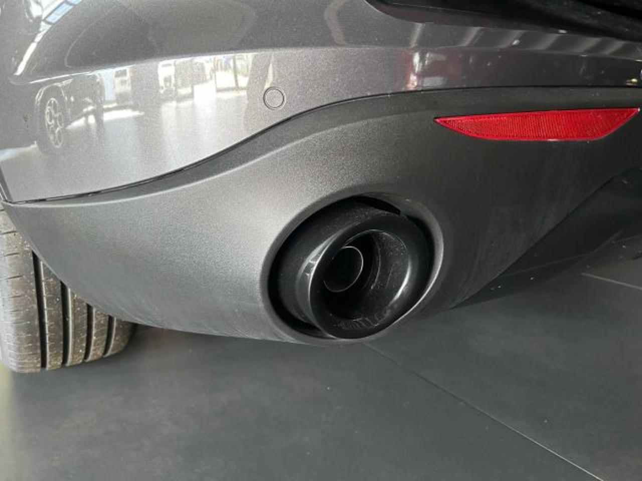 Alfa Romeo Alfa Romeo Stelvio usata 19