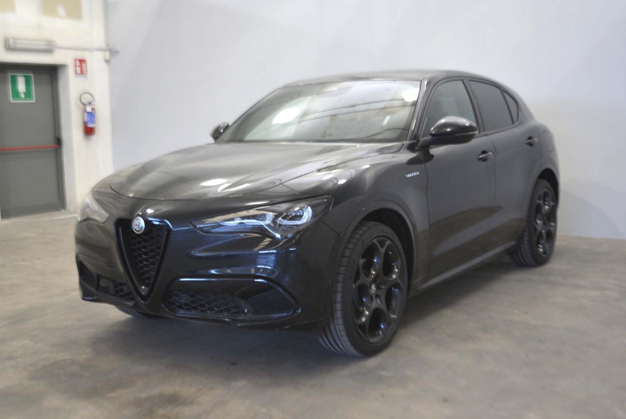 Alfa Romeo Alfa Romeo Stelvio usata, con autoradio