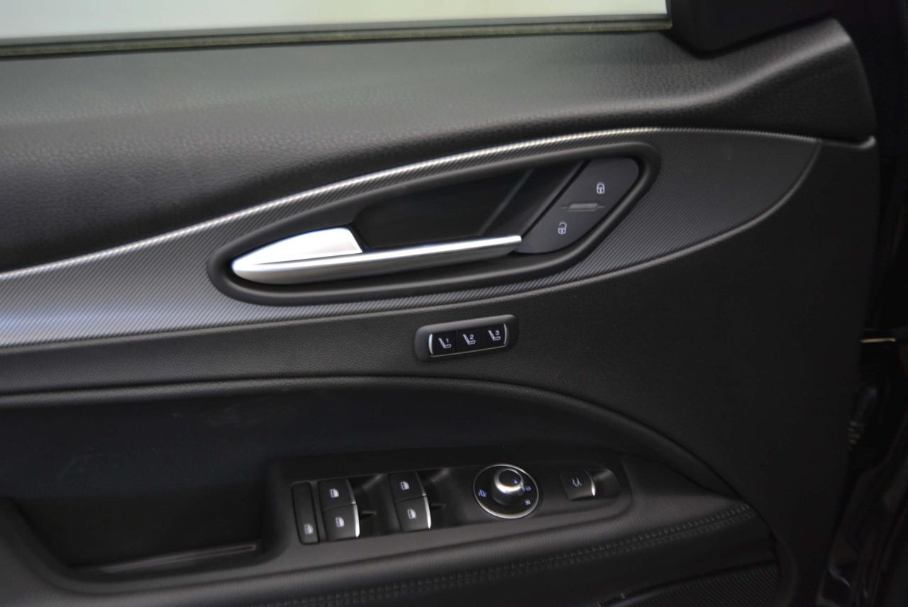 Alfa Romeo Alfa Romeo Stelvio usata, con pacchetto sportivo