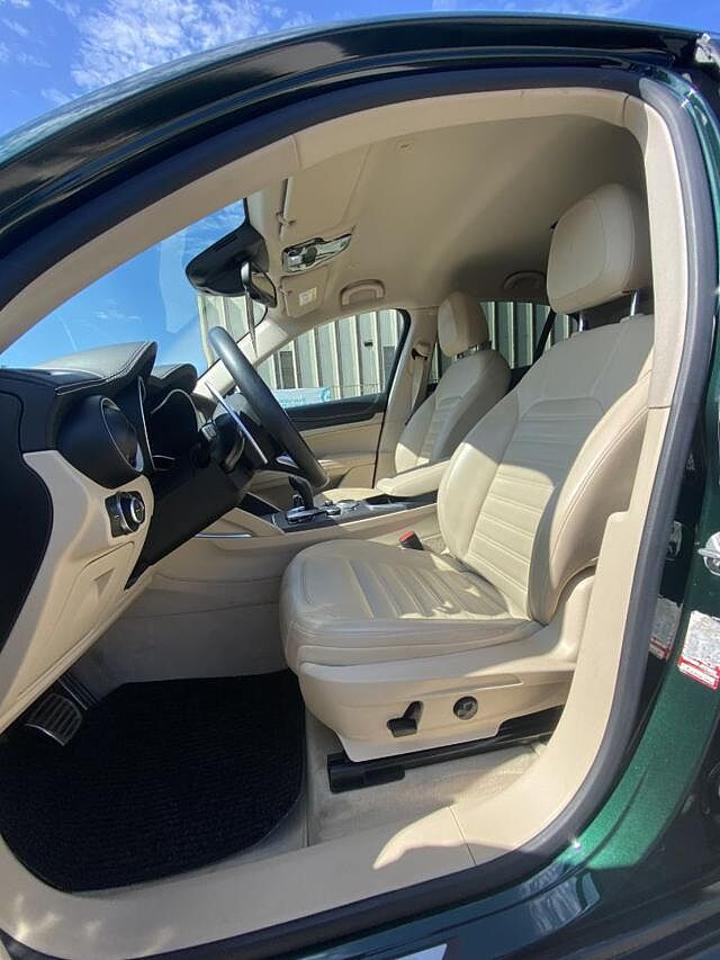 Alfa Romeo Alfa Romeo Stelvio usata, con chiusura centralizzata