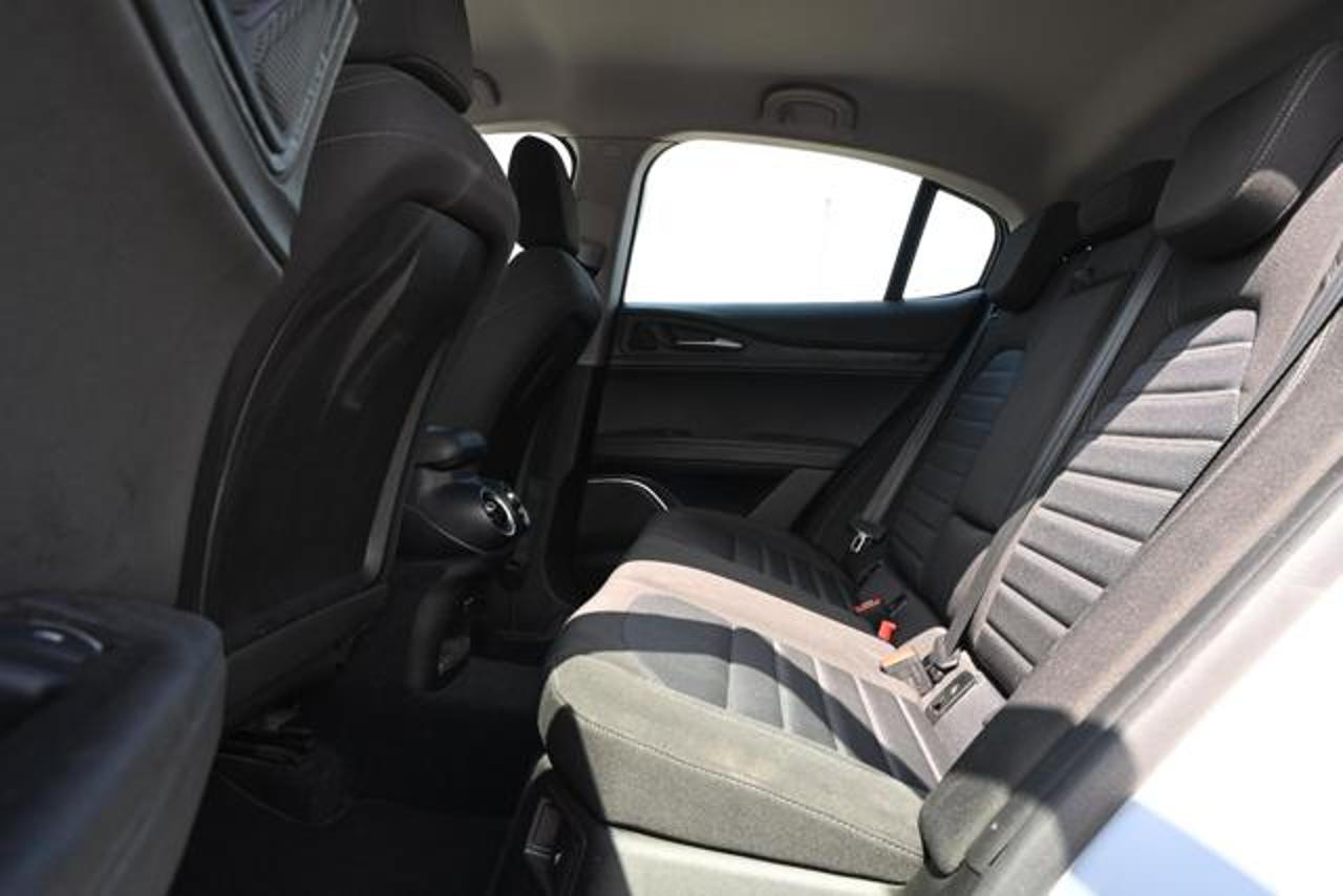 Alfa Romeo Alfa Romeo Stelvio usata, con climatizzatore