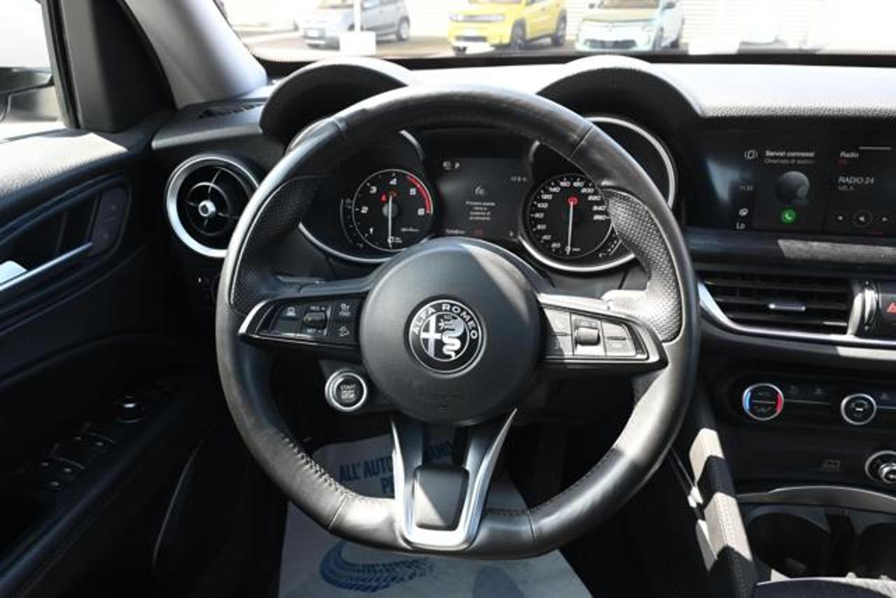Alfa Romeo Alfa Romeo Stelvio usata, con cruise control
