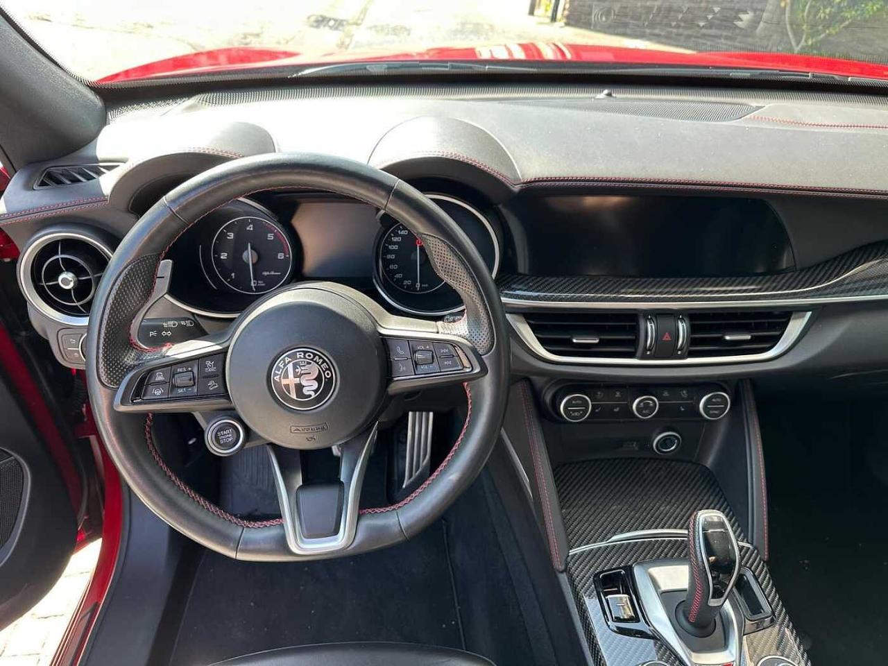 Alfa Romeo Alfa Romeo Stelvio usata, con 4 cilindri