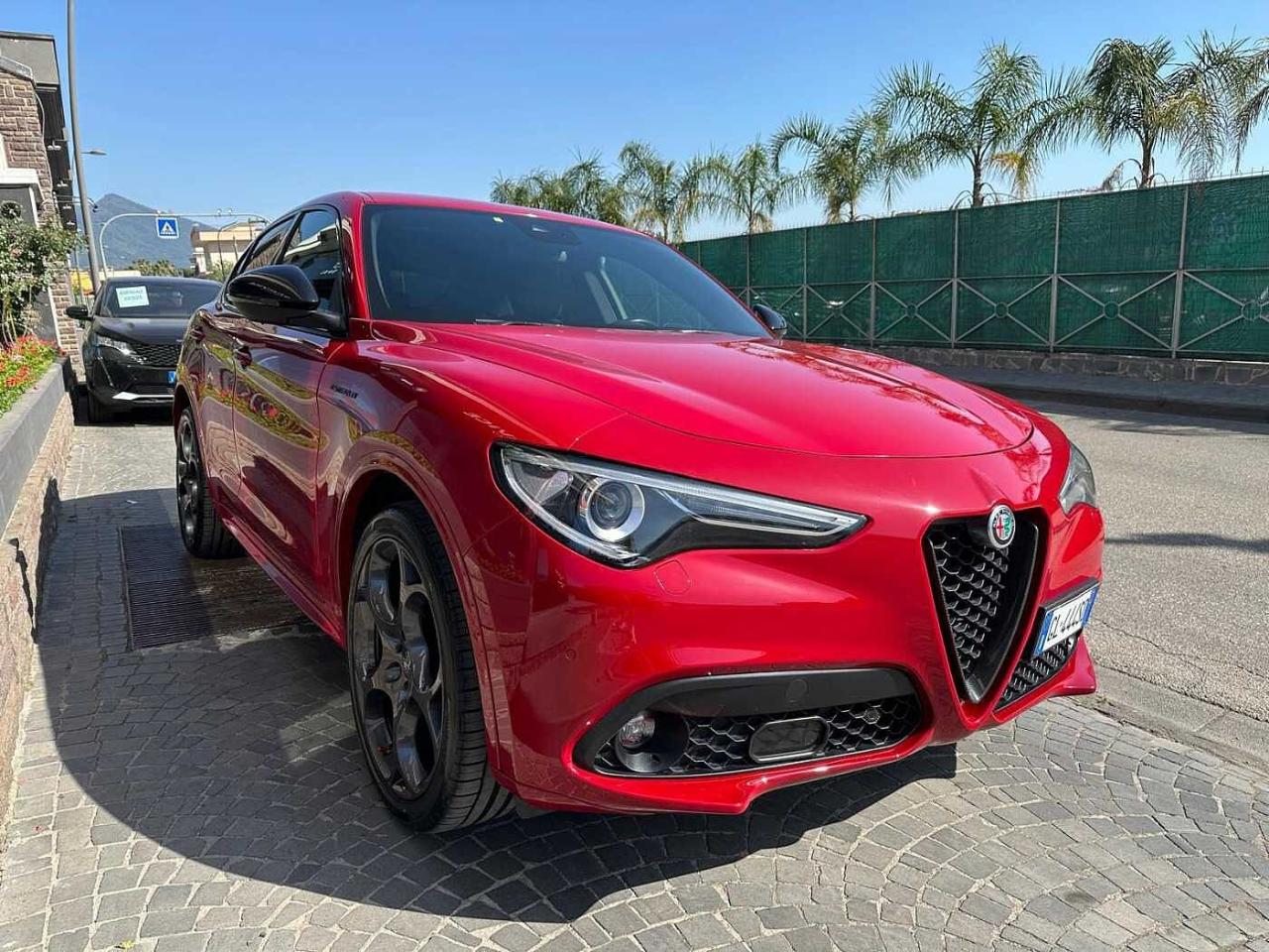 Alfa Romeo Alfa Romeo Stelvio usata, con accensione automatica degli abbaglianti
